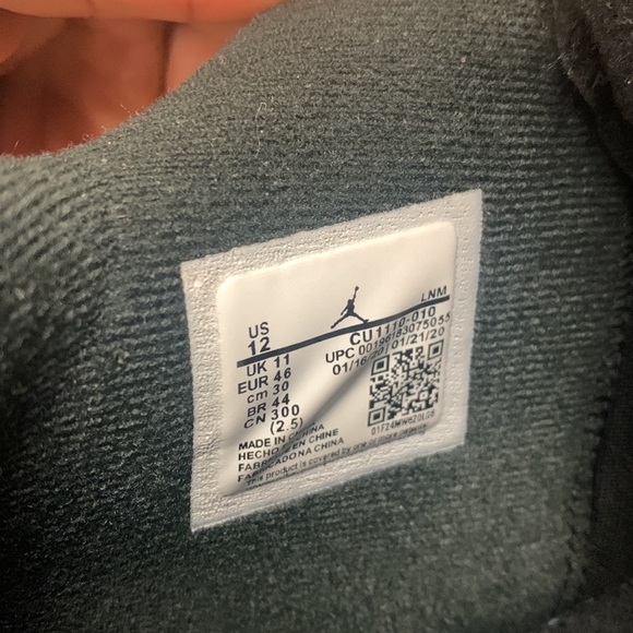 Black cat 4 size 12 - Picture 6 of 6